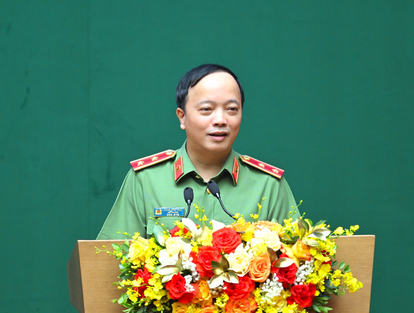 Thứ trưởng Đặng Hồng Đức phát biểu tại buổi Lễ. 