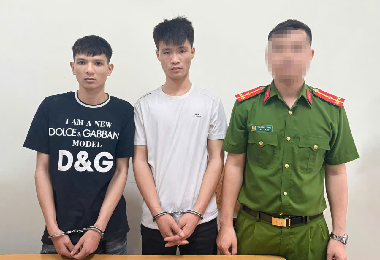 Công an xã Minh Châu bắt 02 đối tượng Phan Vũ Duy Bách và Tăng Văn Giang