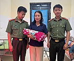 Công an xã Xuân Lâm kịp thời hỗ trợ, chăm sóc trẻ sơ sinh bị bỏ rơi