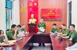 Đối thoại giữa Trưởng Công an xã và CBCS về công tác cải cách hành chính
