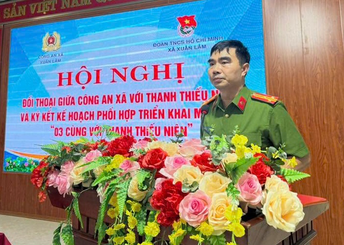 Hội nghị đối thoại giữa Công an xã với thanh, thiếu niên