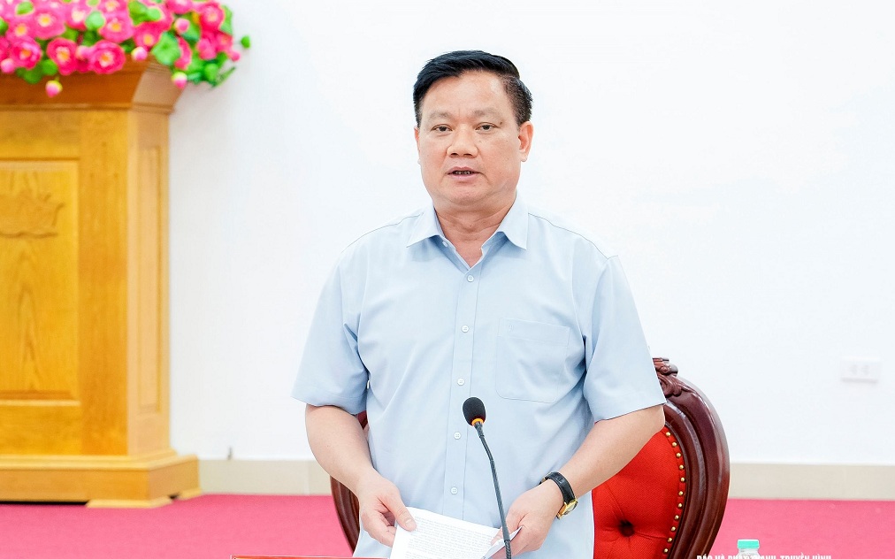 Ủy viên Trung ương Đảng, Bí thư Tỉnh ủy, Trưởng đoàn ĐBQH tỉnh Nguyễn Khắc Thận phát biểu kết luận cuộc làm việc