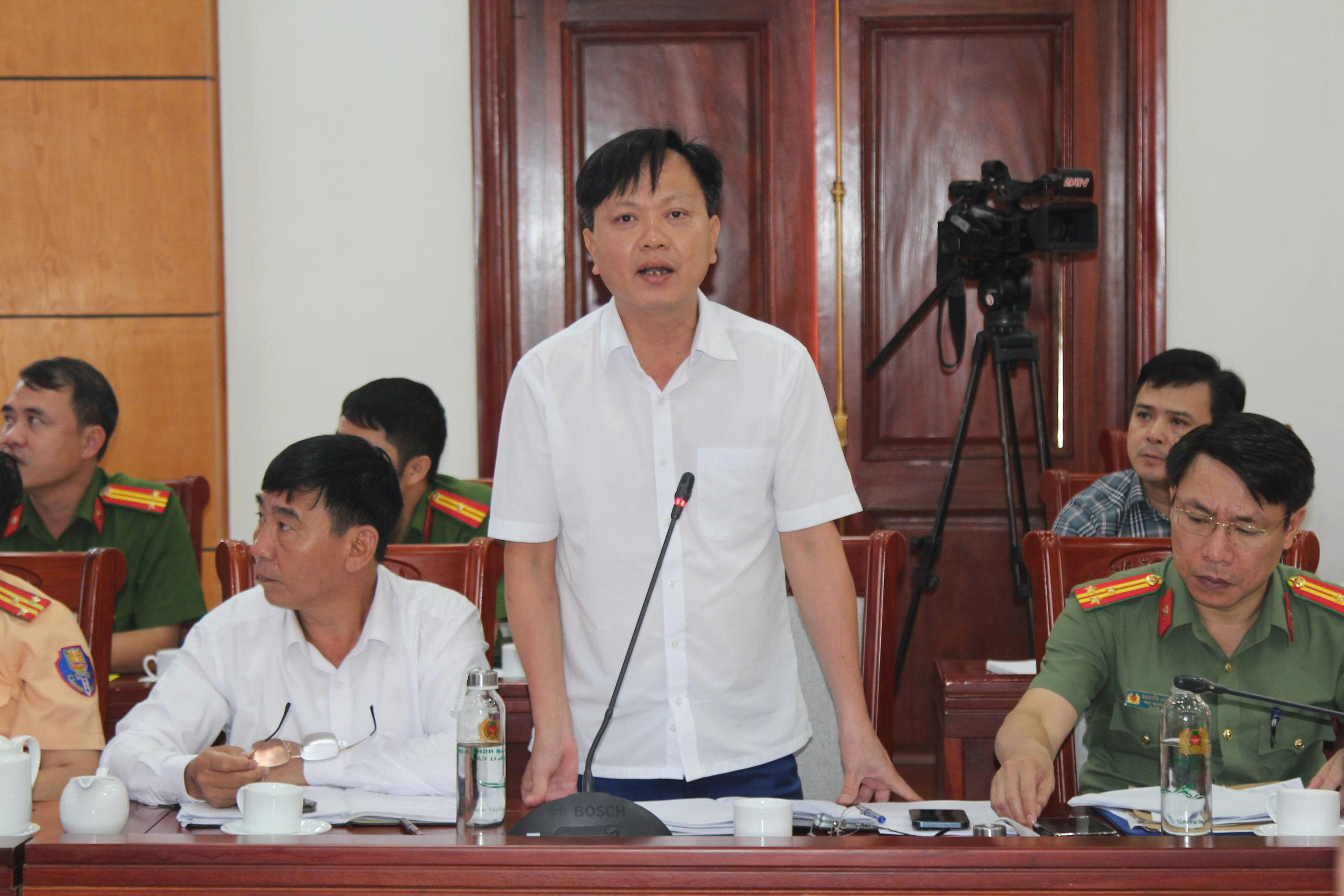 Đại biểu phát biểu ý kiến