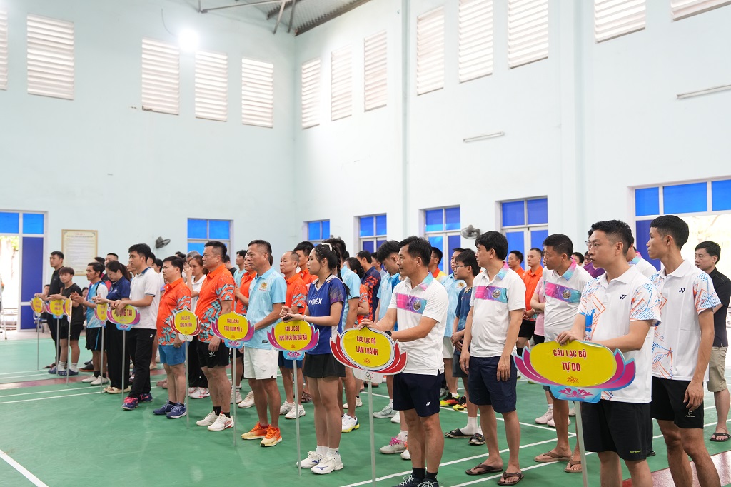 Các Câu lạc bộ tham gia thi đấu
