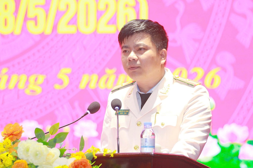Đại diện thế hệ trẻ Phòng Công tác chính trị phát biểu
