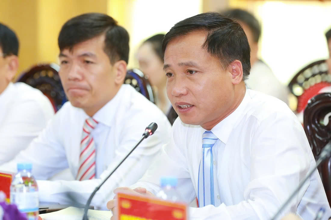 Đồng chí Đại tá Nguyễn Duy Thanh, Ủy viên Ban Thường vụ Đảng ủy, Phó Giám đốc Công an tỉnh phát biểu tại buổi làm việc