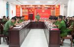 Đồng chí Đại tá Nguyễn Huy Khích, Phó Giám đốc Công an tỉnh làm việc với Công an xã Đại Đồng