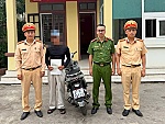 Xác minh, xử lý nghiêm trường hợp điều khiển xe mô tô buông cả hai tay, lạng lách đánh võng