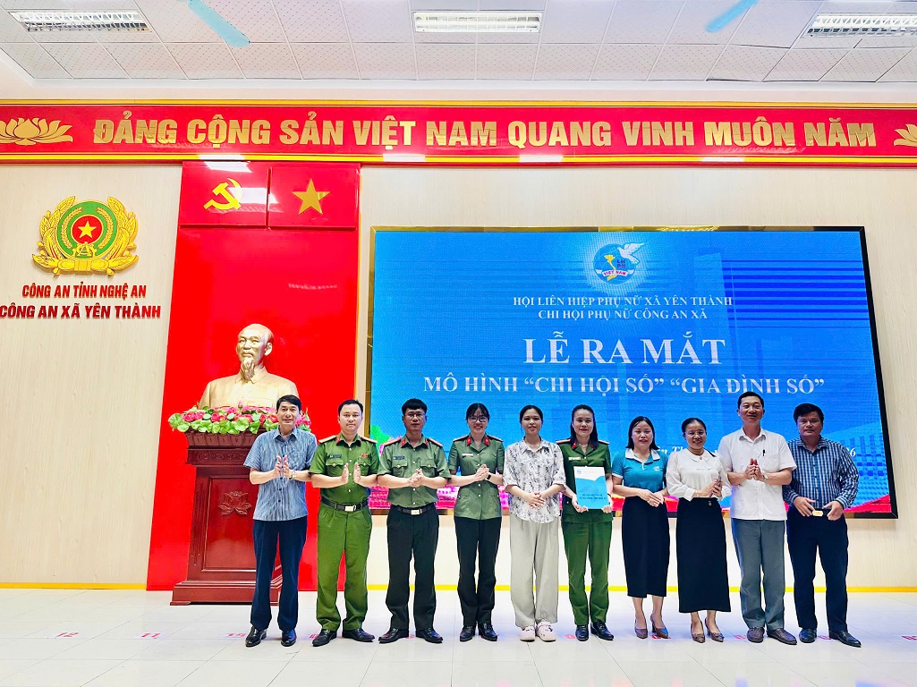 Ra mắt mô hình 