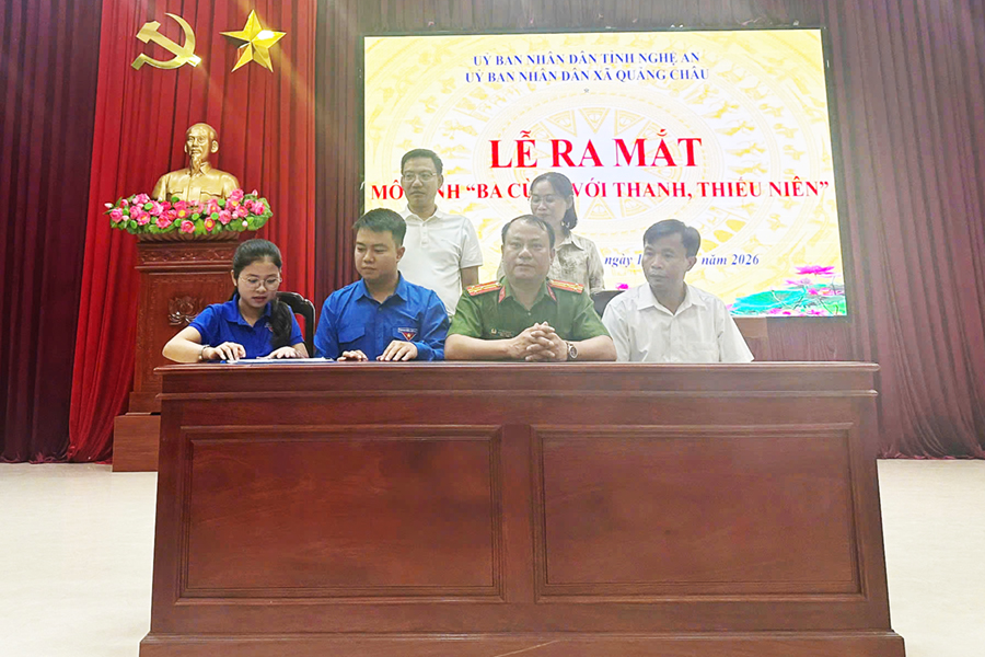 Ra mắt mô hình 