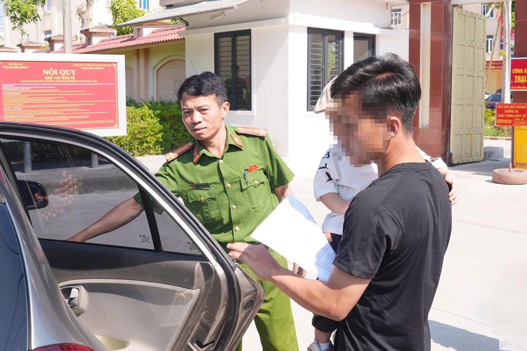 Niềm vui khi được sum vầy, đoàn tụ bên gia đình