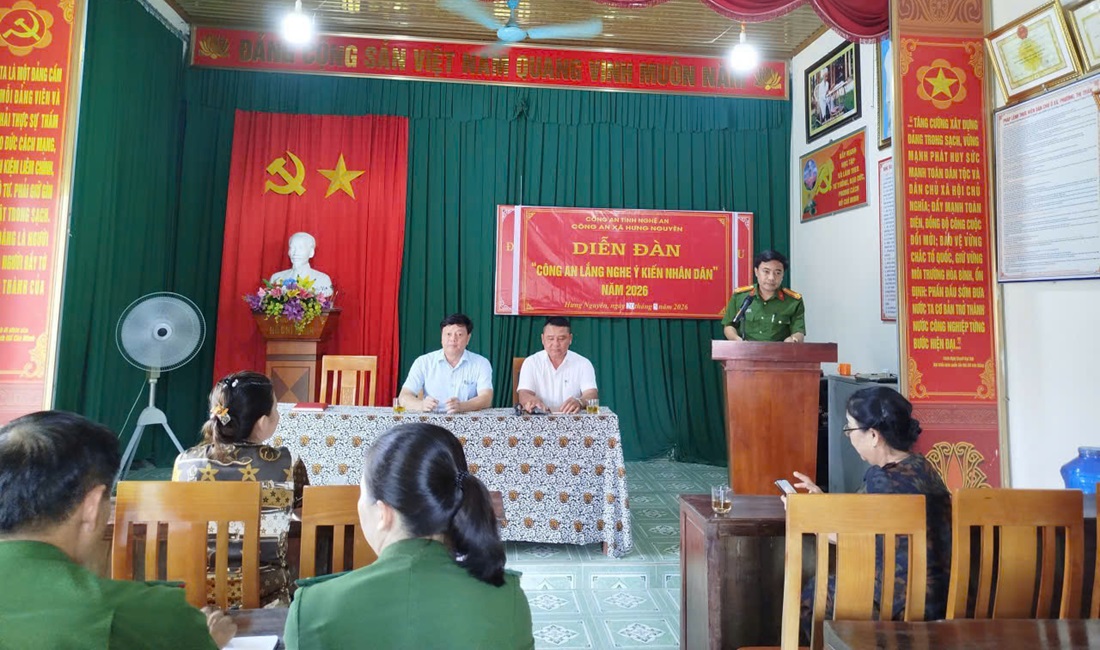 Toàn cảnh diễn đàn