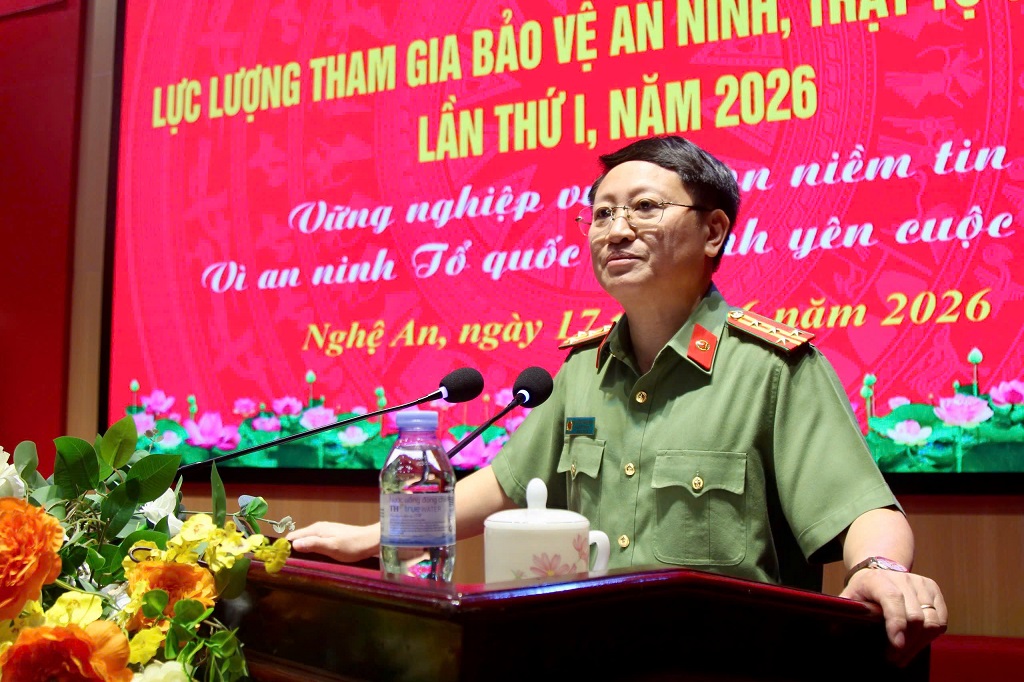 Đồng chí Đại tá Nguyễn Thanh Bình - Phó Cục trưởng Cục Xây dựng phong trào bảo vệ an ninh Tổ quốc, Phó Trưởng ban thường trực, Ban Tổ chức Hội thi lực lượng tham gia bảo vệ an ninh, trật tự ở cơ sở giỏi toàn quốc phát biểu chỉ đạo