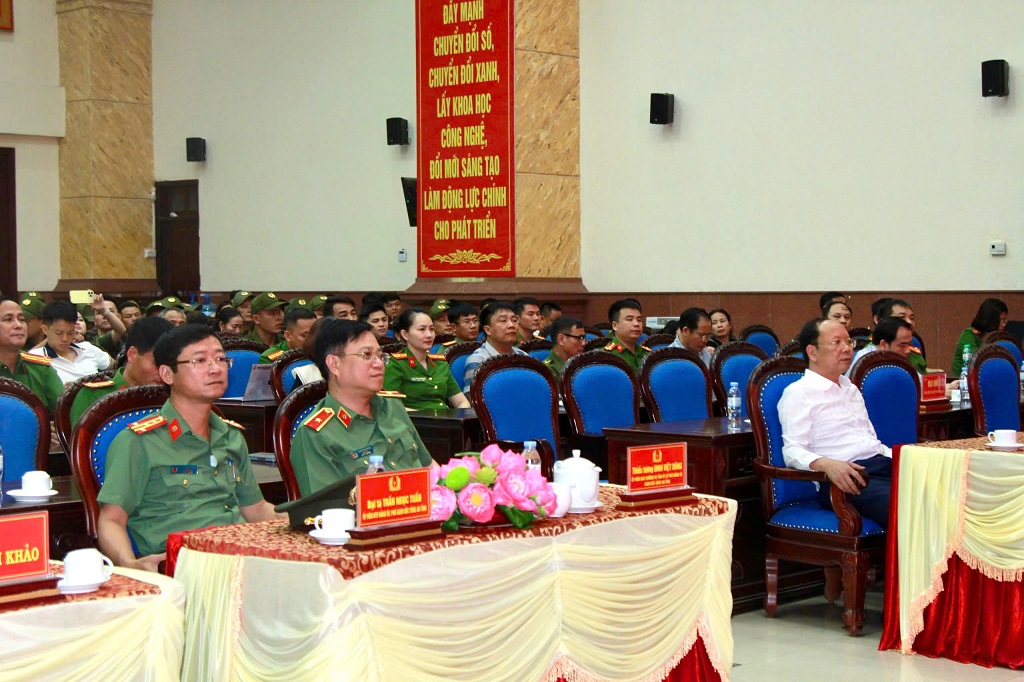 Đại biểu tham dự bế mạc Hội thi
