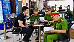 Công an phường Vinh Phú giải tỏa vi phạm, xây dựng mô hình 