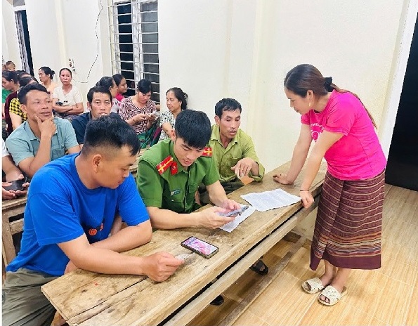 Công an xã Na Loi tuyên truyền, phổ biến giáo dục pháp luật