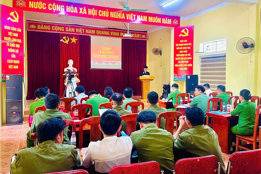 UBND xã ra mắt mô hình 
