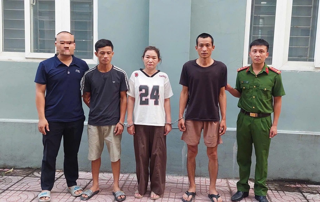 Công an phường Vinh Phú bắt 03 đối tượng tàng trữ, mua bán trái phép chất ma túy