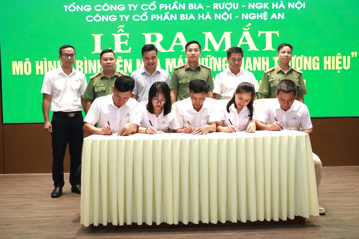 Ra mắt mô hình 