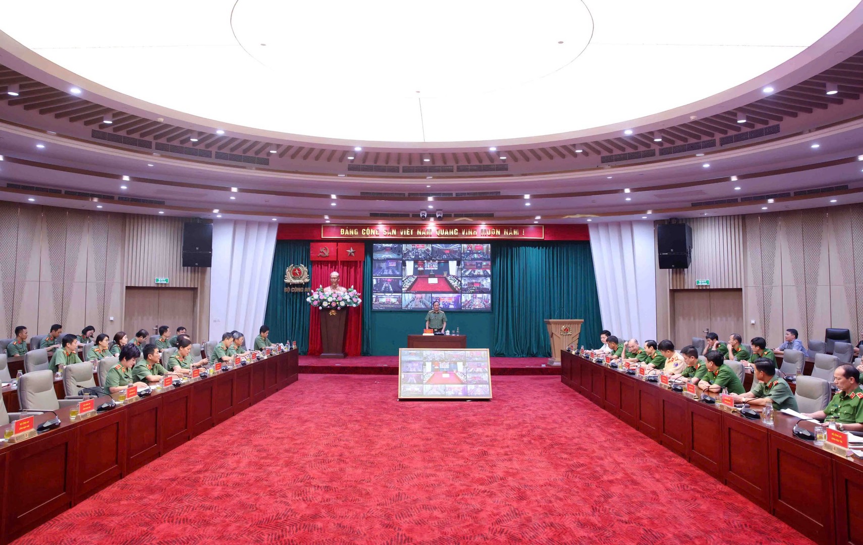 Toàn cảnh Hội nghị