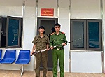 Công an xã Mỹ Lý đẩy mạnh tuyên truyền, vận động thu hồi vũ khí, vật liệu nổ trong nhân dân