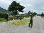 Công an xã Đại Huệ ra quân giải tỏa vi phạm hành lang ATGT