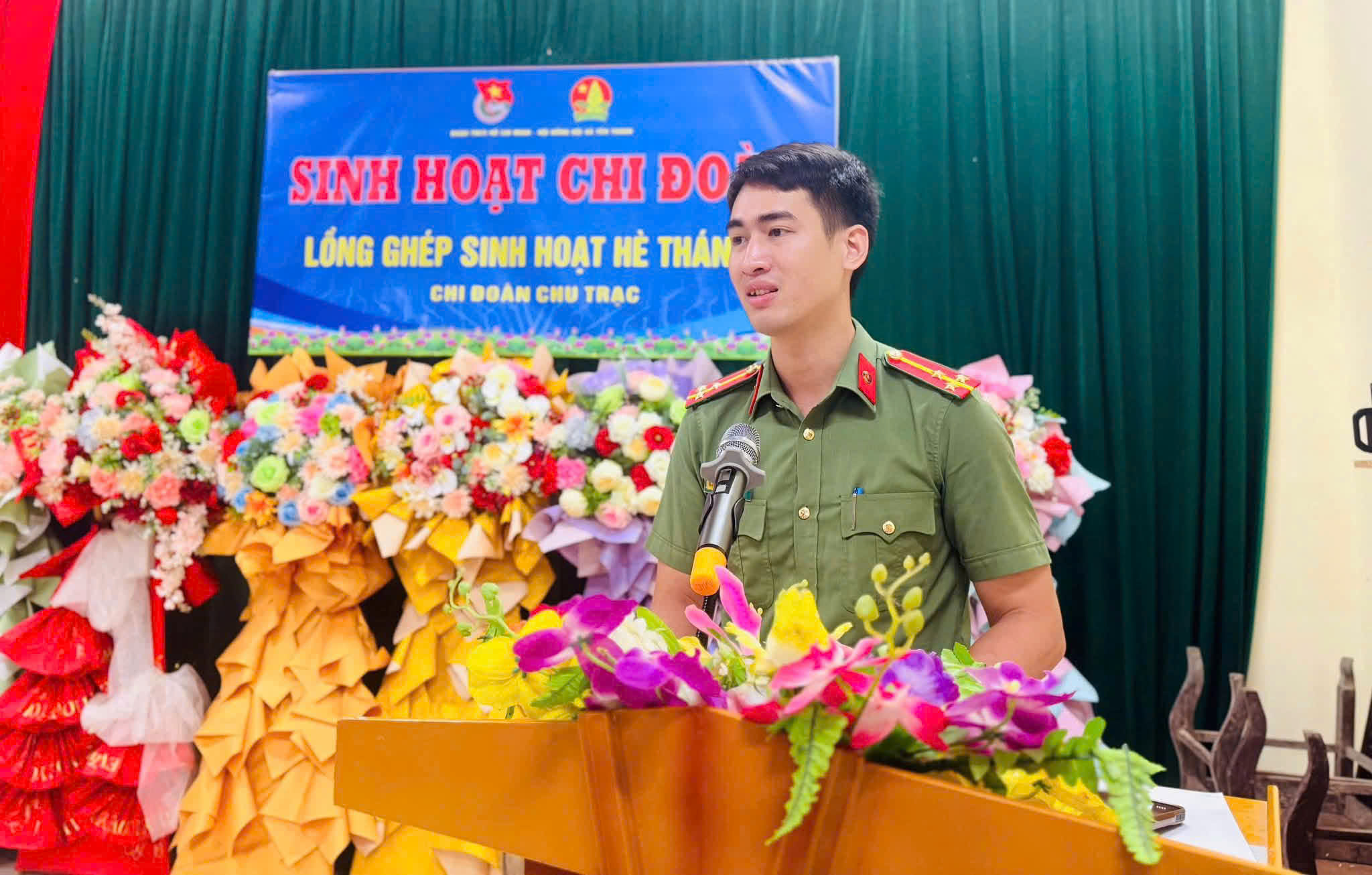 Phối hợp tổ chức chương trình sinh hoạt hè