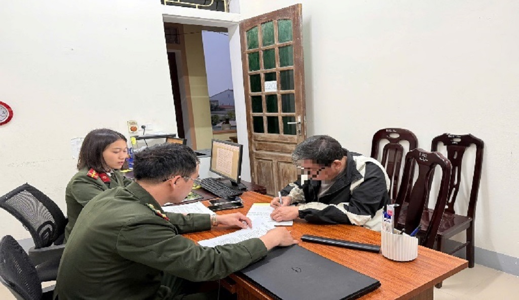 Kiên quyết đấu tranh, xử lý thông tin xấu độc, tin giả trên không gian mạng