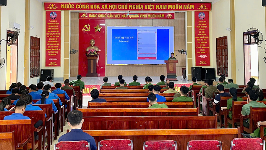 Toàn cảnh buổi tuyên truyền