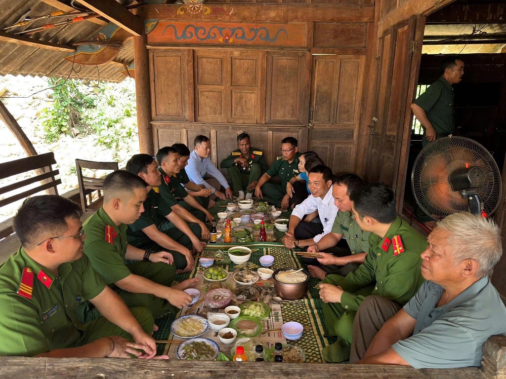 Tổ chức chương trình