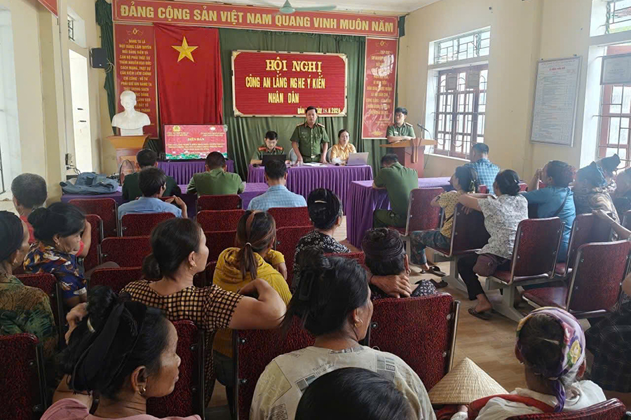 Toàn cảnh diễn đàn