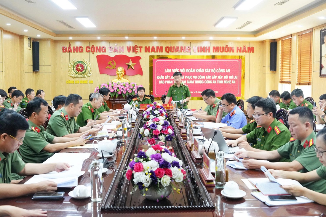 Toàn cảnh buổi làm việc