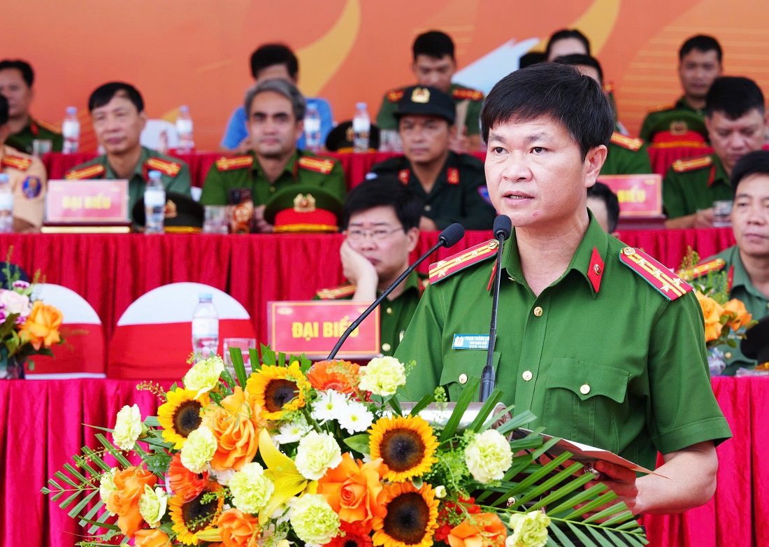 Đồng chí Đại tá Phạm Thành Long, Phó Giám đốc Công an tỉnh, Phó Trưởng Ban Chỉ đạo đánh giá buổi thực tập