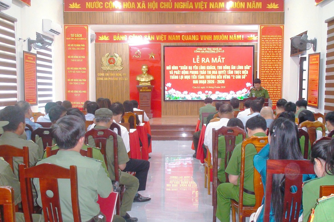 Toàn cảnh lễ ra mắt