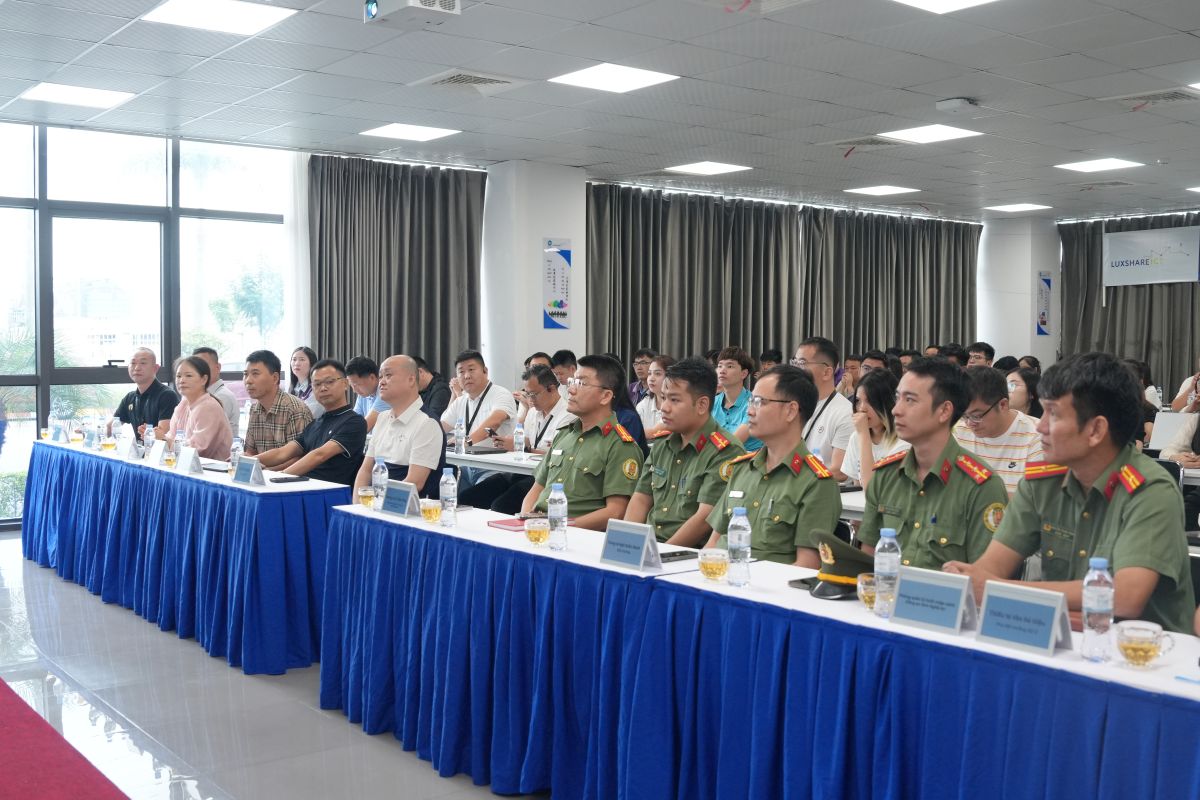 Đại biểu tham dự Hội nghị