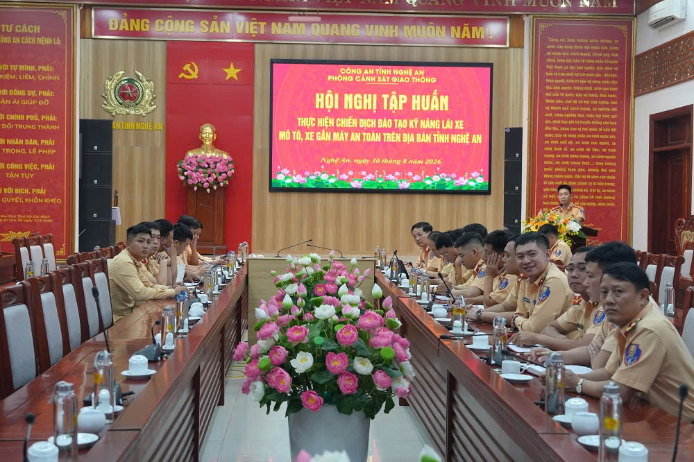Hội nghị tập huấn chiến dịch đào tạo lái xe mô tô an toàn