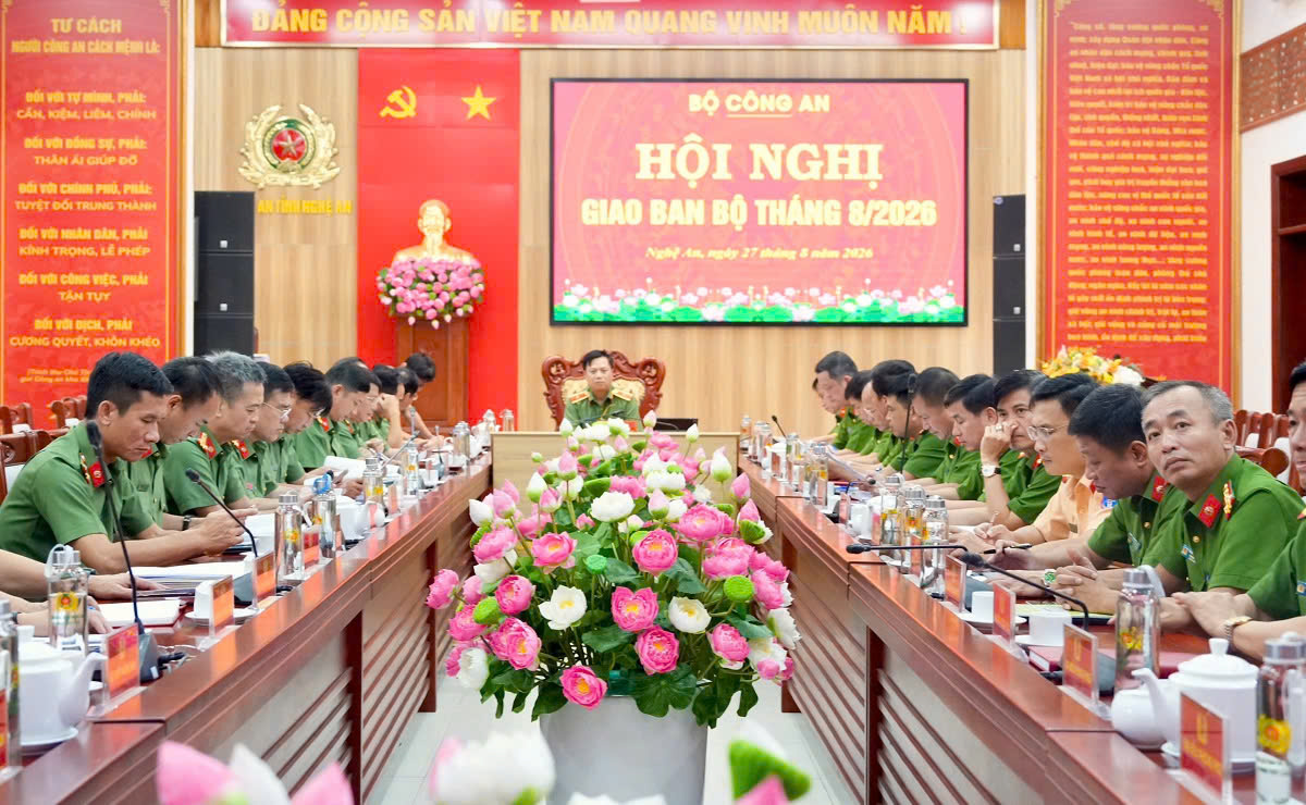 Củng cố vững chắc thế trận an ninh nhân dân và niềm tin của Nhân dân đối với lực lượng Công an