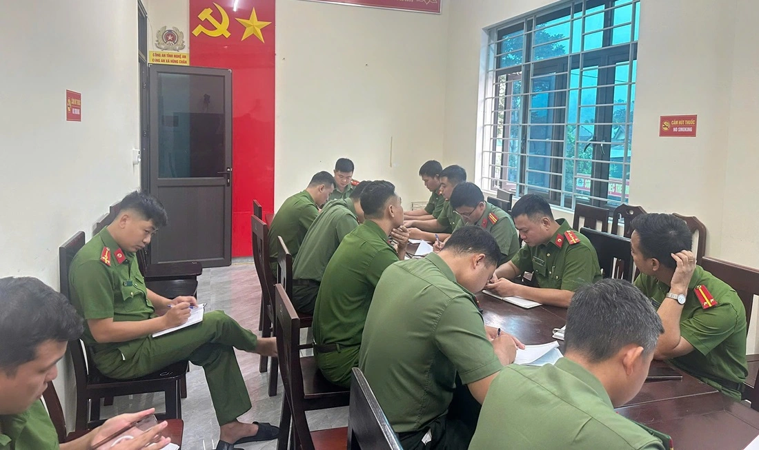 Công an xã Hùng Chân tổ chức triển khai nhiệm vụ thực hiện chỉ tiêu quý III