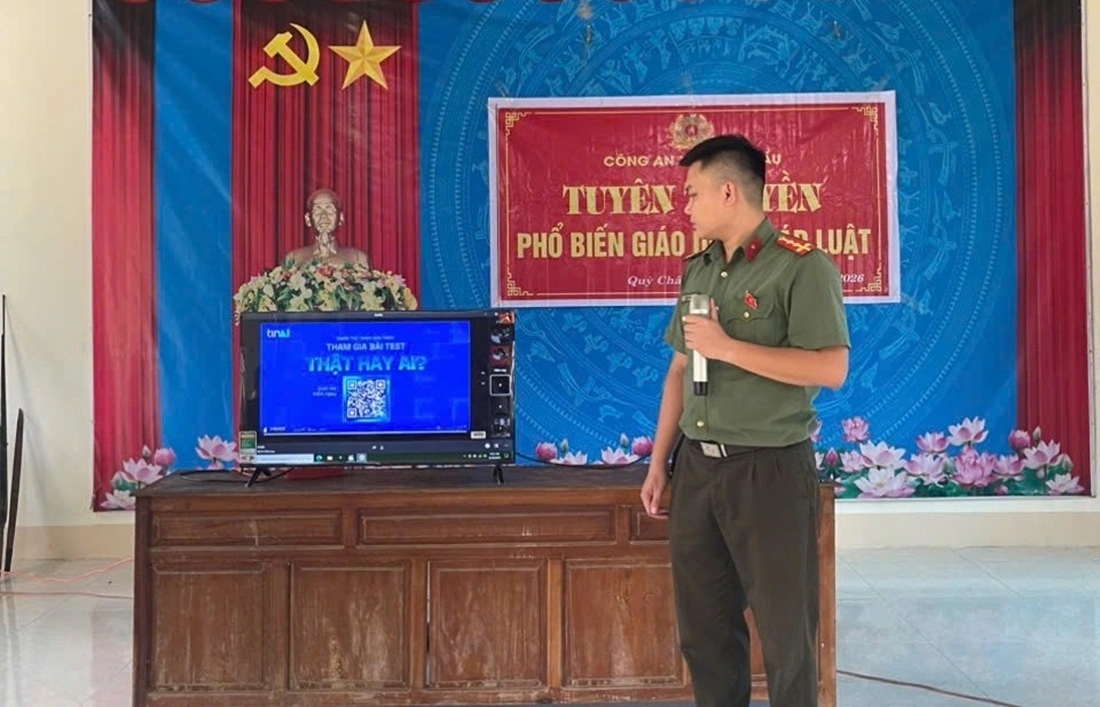Công an xã Quỳ Châu tuyên truyền, phổ biến pháp luật về phòng, chống tội phạm công nghệ cao