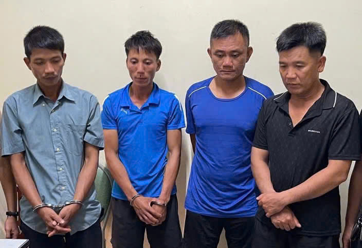 Bắt 04 đối tượng mua bán, tổ chức sử dụng trái phép chất ma túy