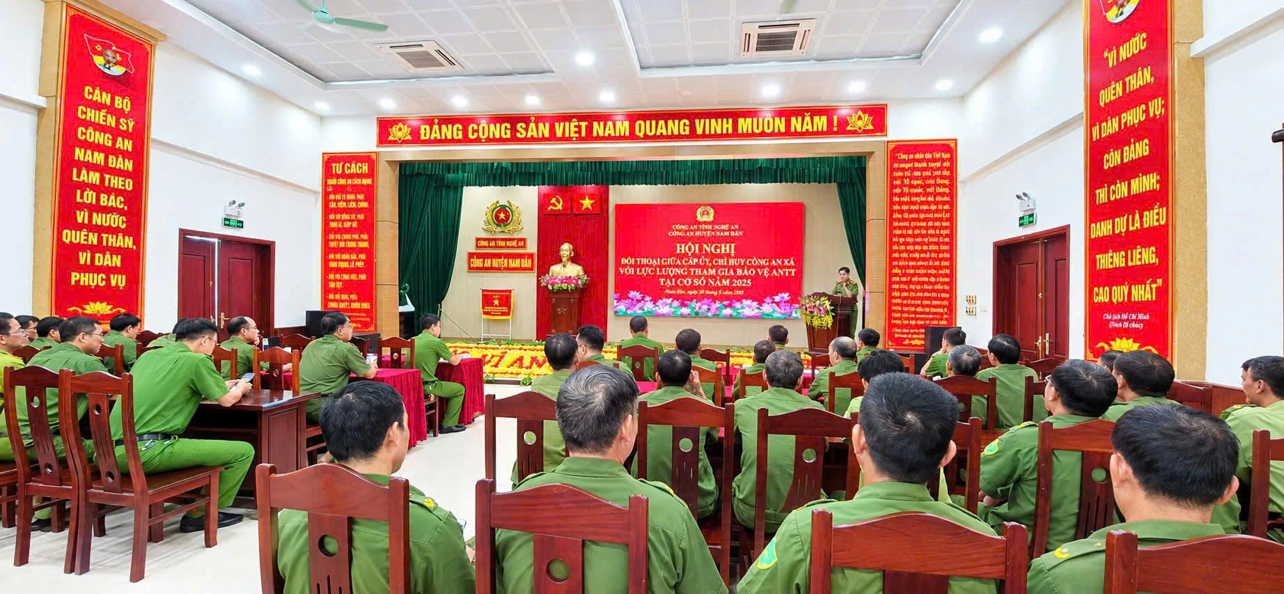 Công an xã Vạn An: Hội nghị đối thoại giữa lực lượng tham gia bảo vệ an ninh, trật tự ở cơ sở