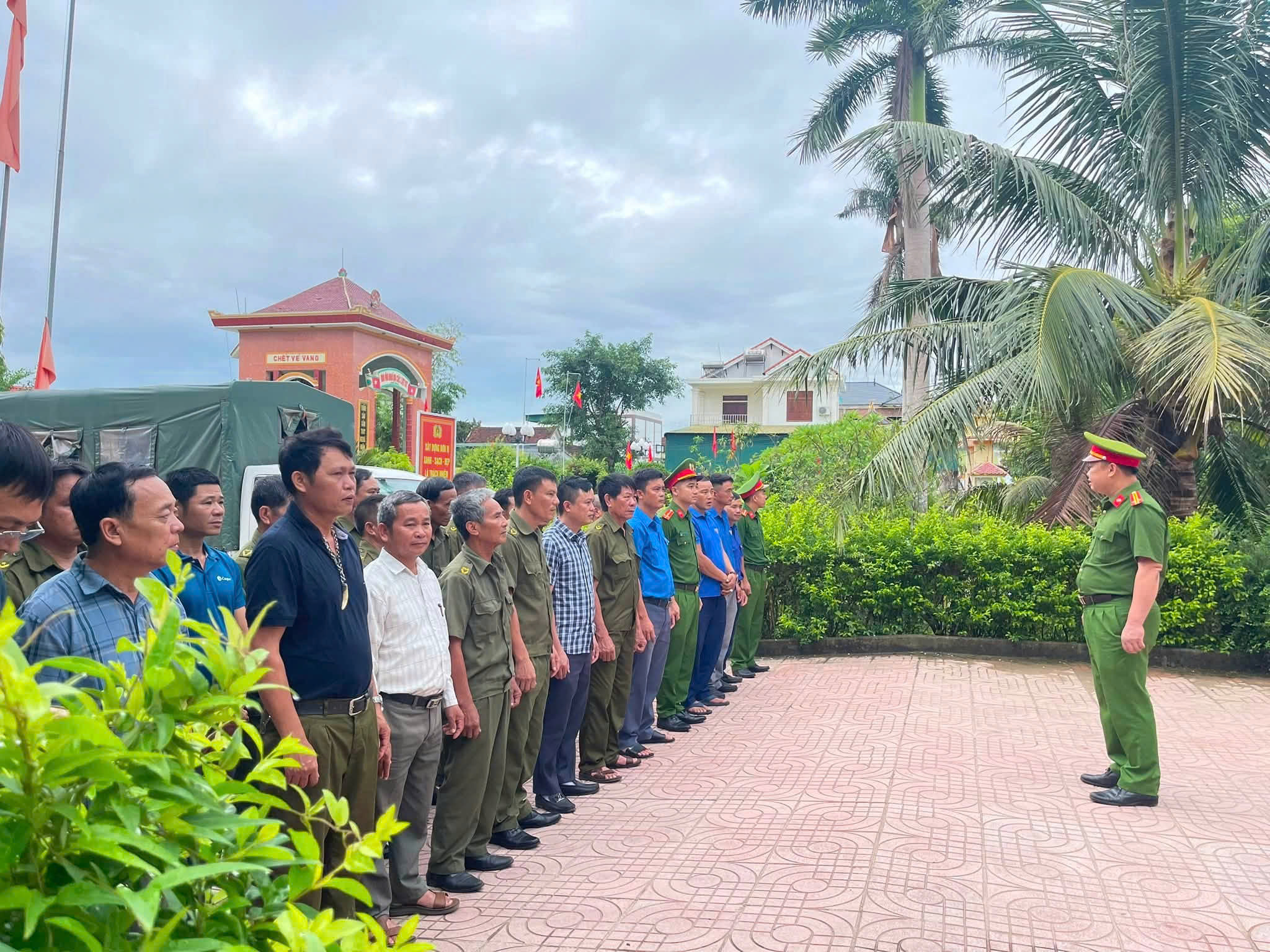 Ra quân giải tỏa hành lang an toàn giao thông