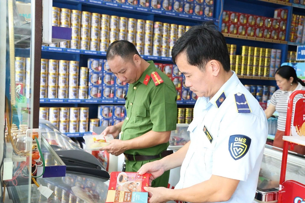 Xã Quang Đồng kiểm tra an toàn thực phẩm dịp Tết Trung thu