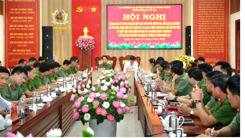 Đoàn kiểm tra của Ban Thường vụ Đảng ủy Công an Trung ương thông qua Dự thảo báo cáo kết quả kiểm tra công tác lãnh đạo, chỉ đạo và tổ chức thực hiện Kết luận số 15 ngày 30/9/2021 của Ban Bí thư đối với Ban Thường vụ Đảng ủy Công an tỉnh Nghệ An.
