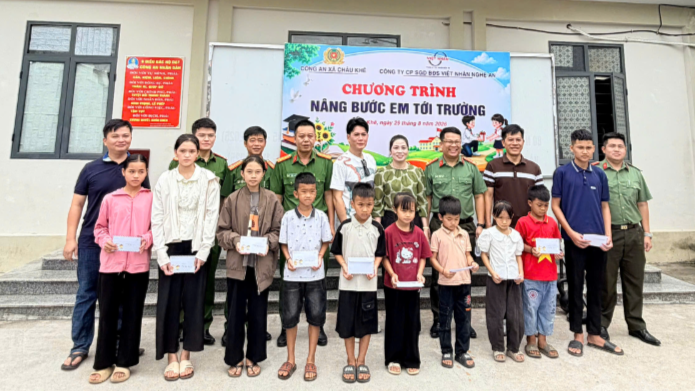 “Nâng bước em đến trường” đón chào năm học mới