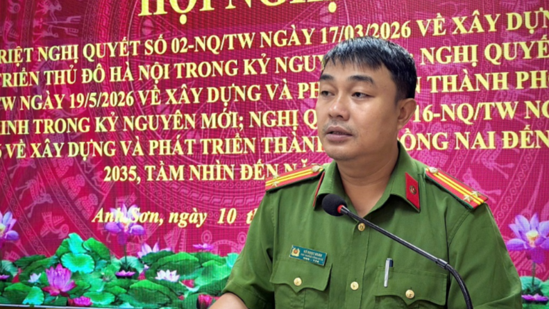 Công an xã Anh Sơn tham gia Hội nghị quán triệt các nghị quyết, chỉ thị của Bộ Chính trị