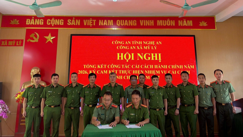 Xây dựng phong cách làm việc chính quy, trách nhiệm, gần dân, sát dân và phục vụ Nhân dân ngày càng tốt hơn