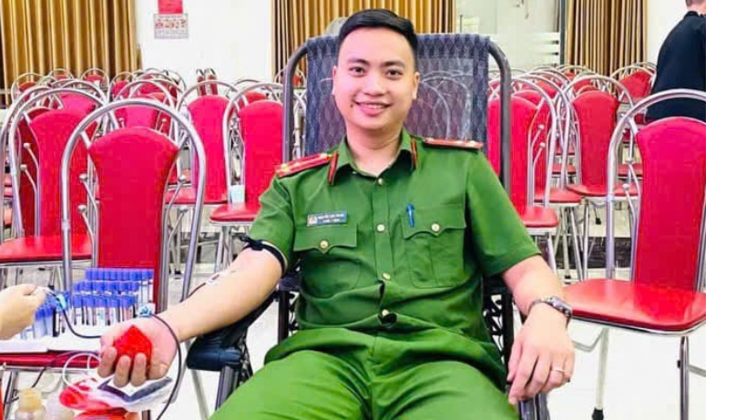 Tích cực tham gia hiến máu tình nguyện
