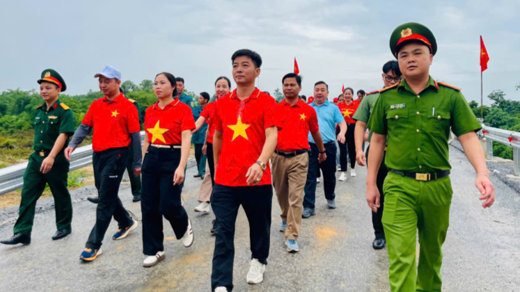 Xã Mậu Thạch hưởng ứng hoạt động “Cùng Việt Nam tiến bước”