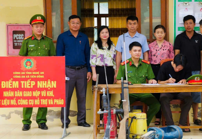 Hiệu quả từ mô hình Dân vận khéo “Thu hồi vũ khí, vật liệu nổ, công cụ hỗ trợ”